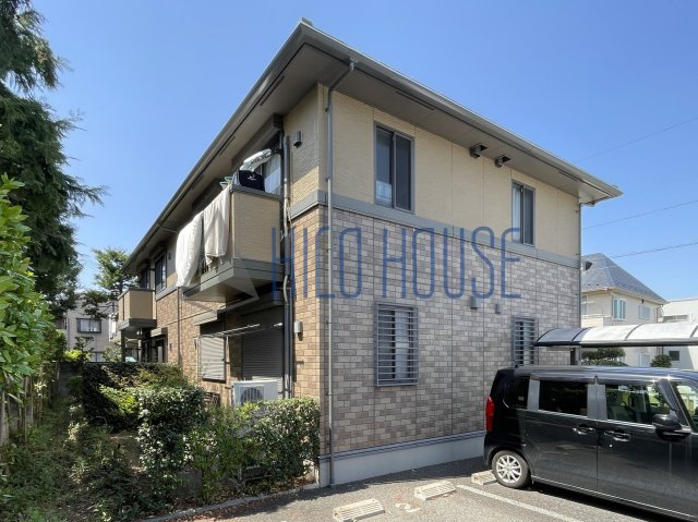 ファミールメゾンの外観