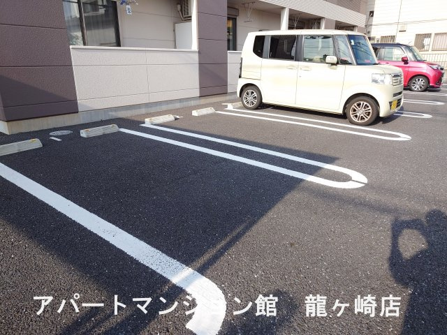 Soldiasの駐車場