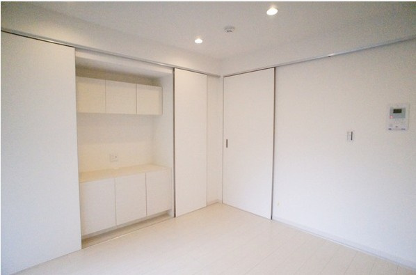 リブリ・泉の寝室