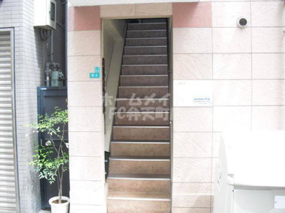 【エントランス】 | コーポ整優 | 落ち着いたエントランスです