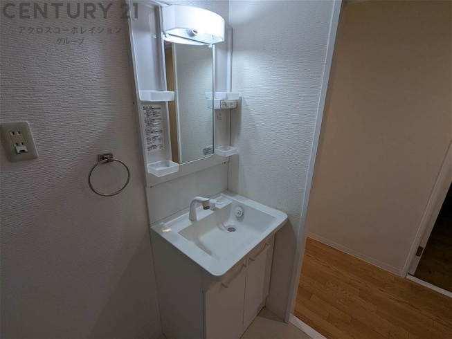 独立洗面化粧台付きでおすすめです！