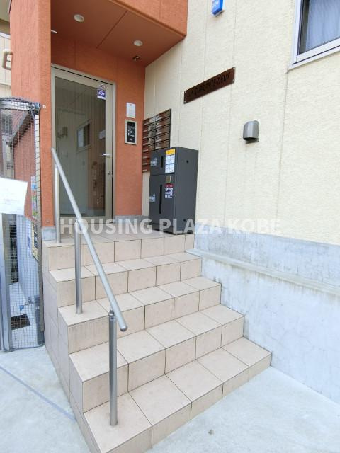 エヌエムキャラントドゥのエントランス