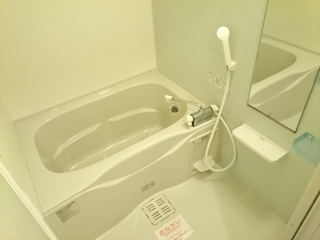 便利な浴室乾燥機付き♪