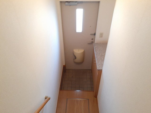 ノーリーズンの玄関|落ち着いた玄関です