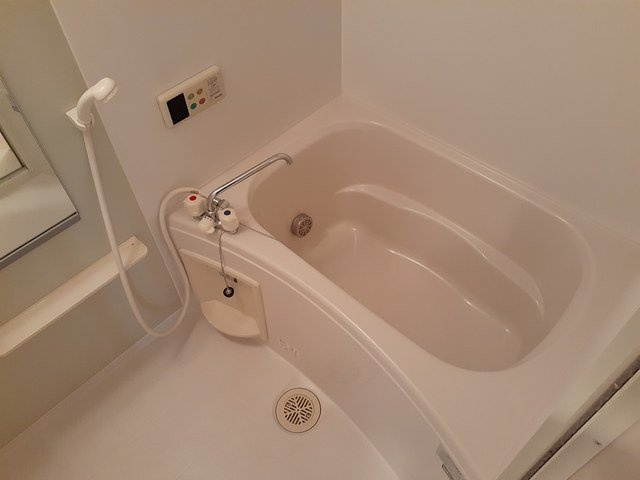 ノーリーズンの浴室|お風呂で日々の疲れを落としましょう