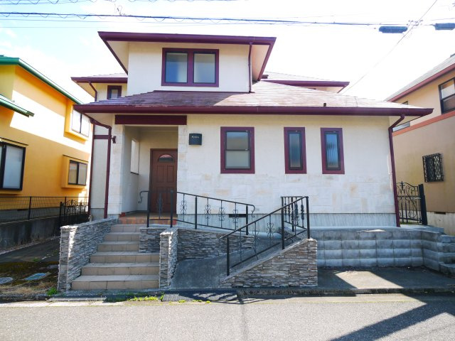 大網白里市季美の森南2　中古戸建の外観|季美の森分譲地　上下水都市ガス  4LDK 駐車1台   スーパーフレッシェル徒歩約11分