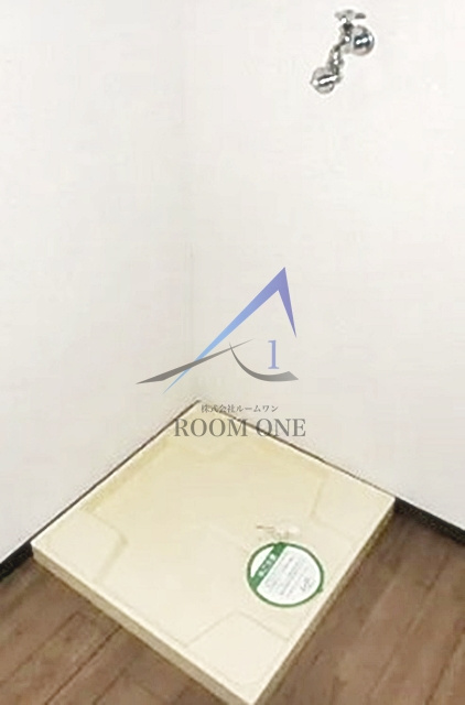 ＤＡＮＳＥＵＲ（ダンシ－ル）三佐香の設備|洗濯機置き場です。