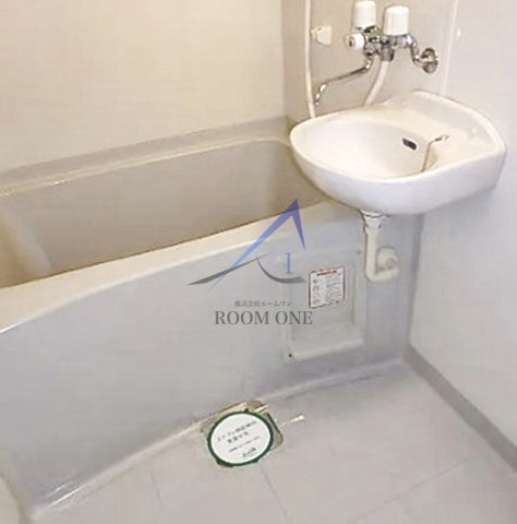 ＤＡＮＳＥＵＲ（ダンシ－ル）三佐香の浴室|お風呂です。