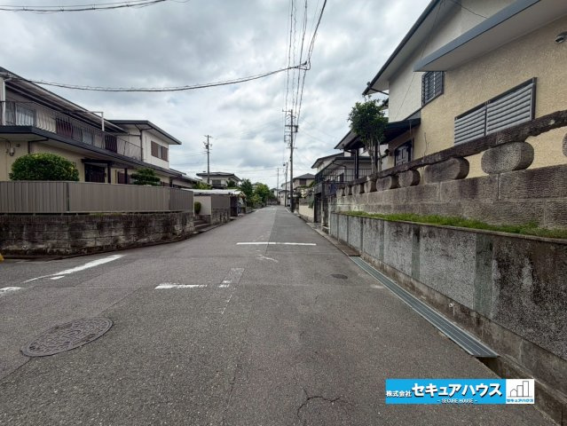 【同施工物件ご案内可能】知多市南粕谷3丁目　全1棟の前面道路含む現地写真|事前予約にて現地ご見学いただけます！お気軽にお問い合わせください♪
■株式会社　セキュアハウス■
住宅ローンに強く、知識、経験豊富なスタッフ在籍
お客様に寄り添い、ご成約後もサポート致します。