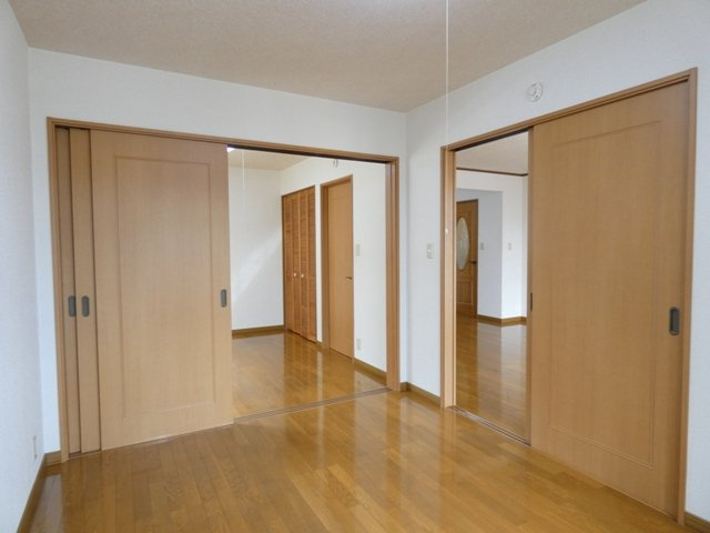 サニーフラットYOUの洋室