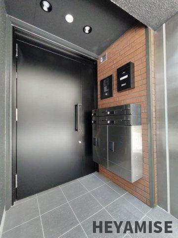 コ・クーン八幡のエントランス