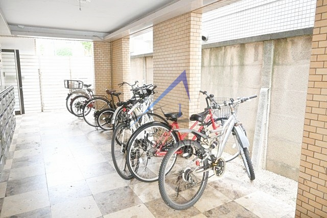 ライトハウス経堂のその他共用部分|駐輪場です。