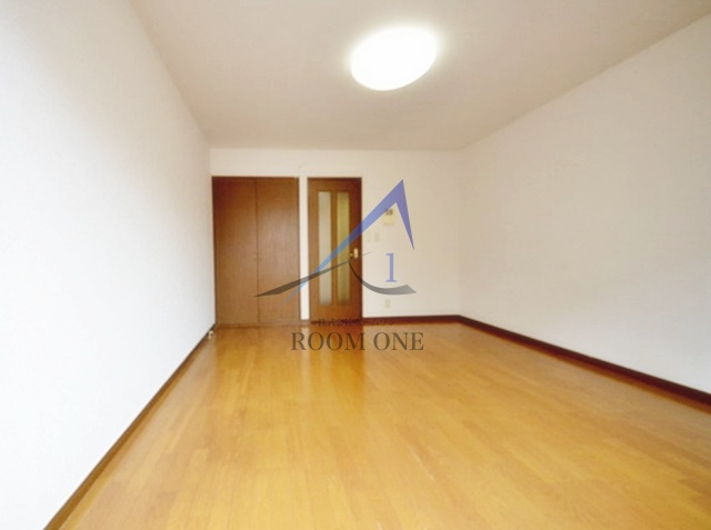 プレジール T・Yの居間・リビング|洋室のお部屋です。