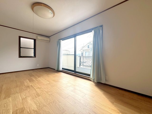 ２０２６年２月リフォーム完了◆駐車２台可能◆全居室２面採光◆伏見区羽束師菱川町の洋室|洋室