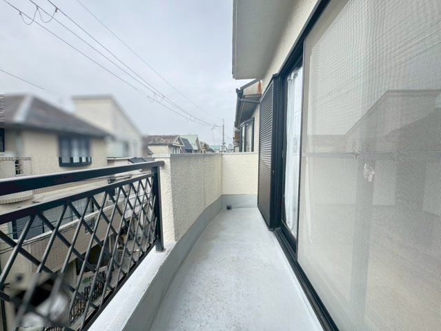 ２０２６年２月リフォーム完了◆駐車２台可能◆全居室２面採光◆伏見区羽束師菱川町のバルコニー|３階バルコニー