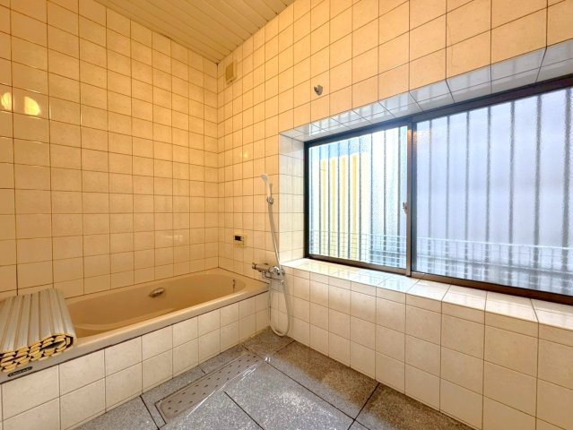 ２０２６年２月リフォーム完了◆駐車２台可能◆全居室２面採光◆伏見区羽束師菱川町の浴室|浴室