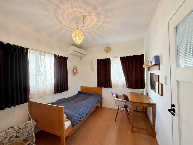 和泉市肥子町2丁目　中古戸建の洋室