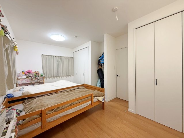 和泉市肥子町2丁目　中古戸建の洋室