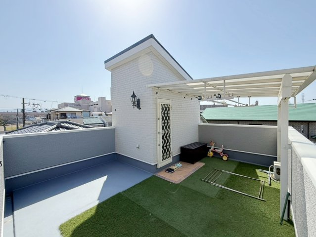 和泉市肥子町2丁目　中古戸建のバルコニー