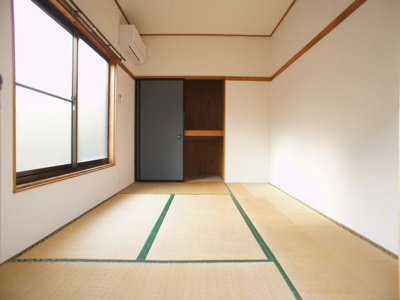 【寝室】 | 鹿沼市幸町貸家 | 清潔感のあるきれいな洋間です♪