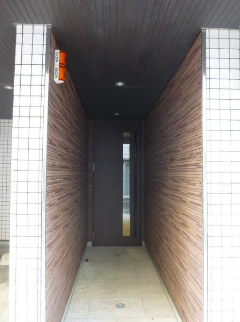 ラシーネ荻窪のエントランス