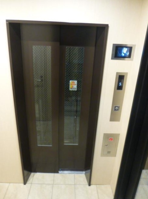 ラシーネ荻窪のロビー