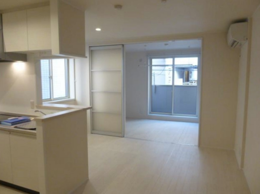 ラシーネ荻窪の居間・リビング