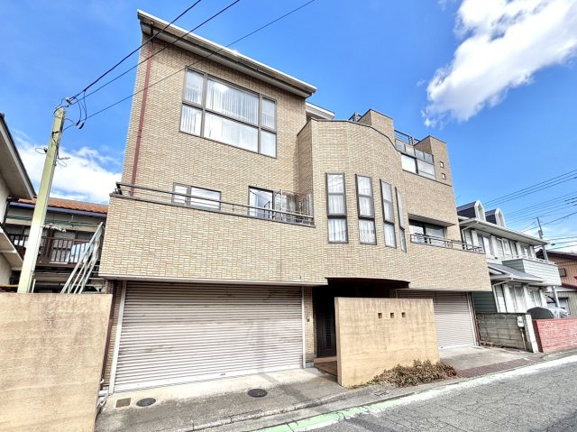 【中古戸建】前橋市若宮町4丁目の外観|■外観|シンプルで洗練されたデザインは住まう人の色に染まり、個性を映し出します♪本日見学可能(*＾＾*)