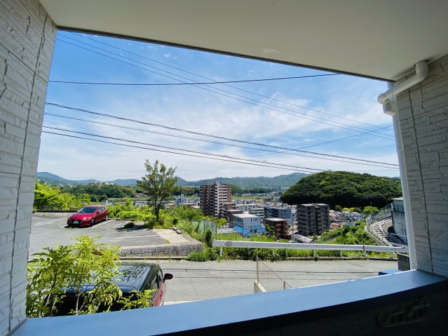 ヴァンヴェール八木のバルコニー|※写真は同物件別部屋の写真です。実際の色味と相違がある場合は現況優先となります。