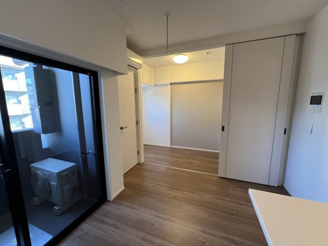 ゆったり過ごせる居間です