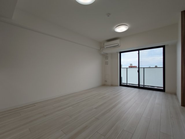 MAXIV CROS 高島平 MIRAISの居間・リビング