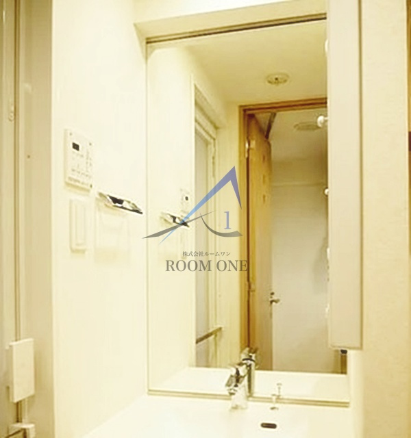 ルーブル住吉弐番館の洗面所|洗面台です。