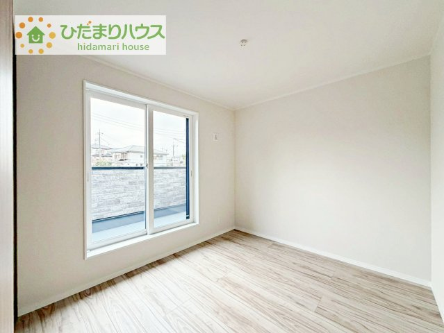 【洋室】 | 取手市井野台3丁目　新築戸建 | 机にベットを置けば子供部屋の完成です！