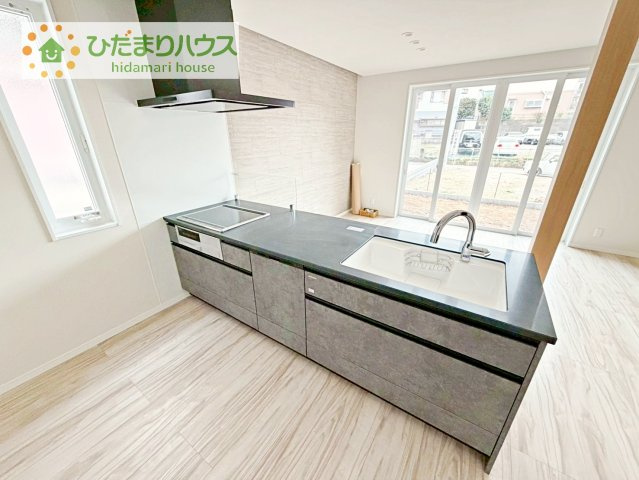 【キッチン】 | 取手市井野台3丁目　新築戸建 | LDKと一体の空間を演出してくれる、オープンキッチン!(^^)!