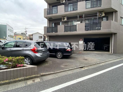 【駐車場】 | プロスペリテ新蒲田 | 駐車場があるので、車を買う予定の方も安心です