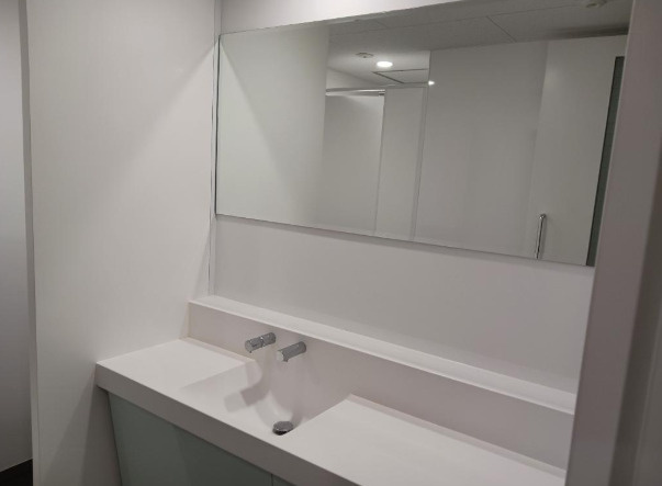 大阪市中央区谷町１丁目の事務所の洗面所