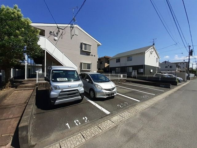 遠賀郡岡垣町東山田１丁目のアパートの駐車場|駐車場です