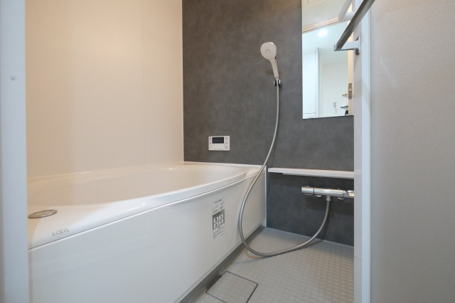 STANDZ新大阪の浴室