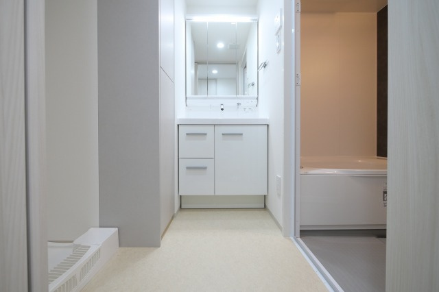 STANDZ新大阪の洗面所