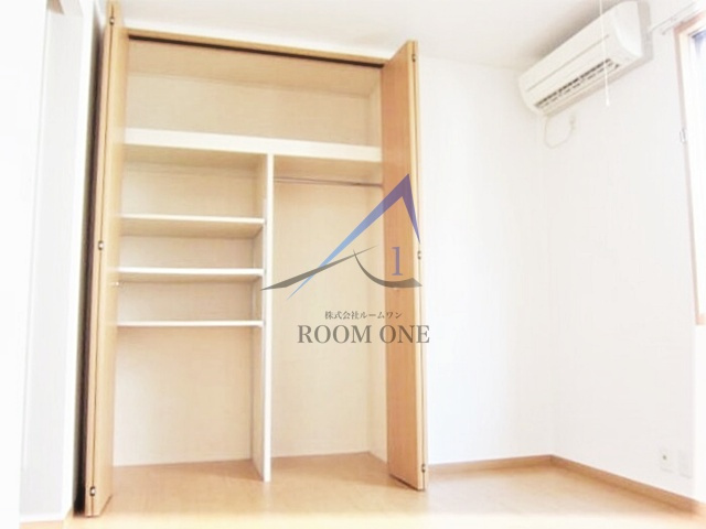 ブリーズ千石の居間・リビング|洋室のお部屋です。