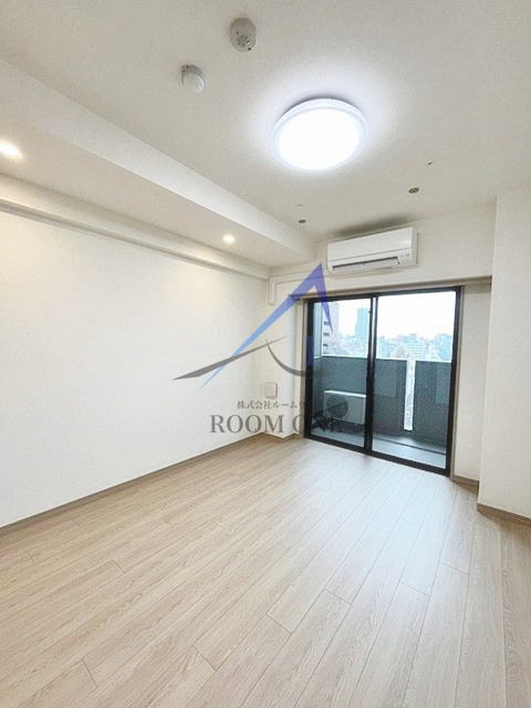 ルーブル池袋弐番館の居間・リビング|洋室のお部屋です。