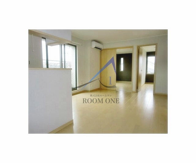 トラム・リビオンの居間・リビング|洋室のお部屋です。