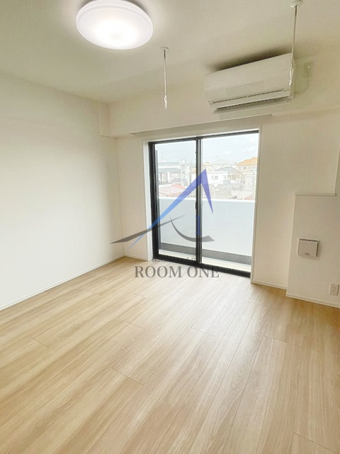 メイクス氷川台アジールコートの居間・リビング|洋室のお部屋です。