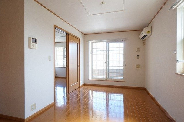 グリーンヒルズ旭Ａの居間・リビング|リビングです