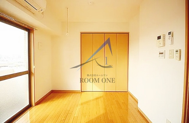 アルビオンクレストの居間・リビング|洋室のお部屋です。