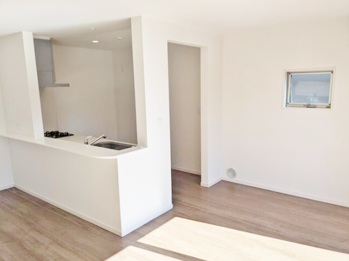 【中古住宅】碧南市浅間町のキッチン