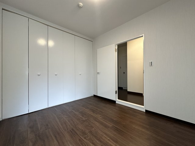 霞ケ丘ガーデンズの洋室