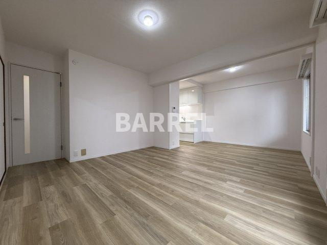 伏尾台A団地参号棟の居間・リビング