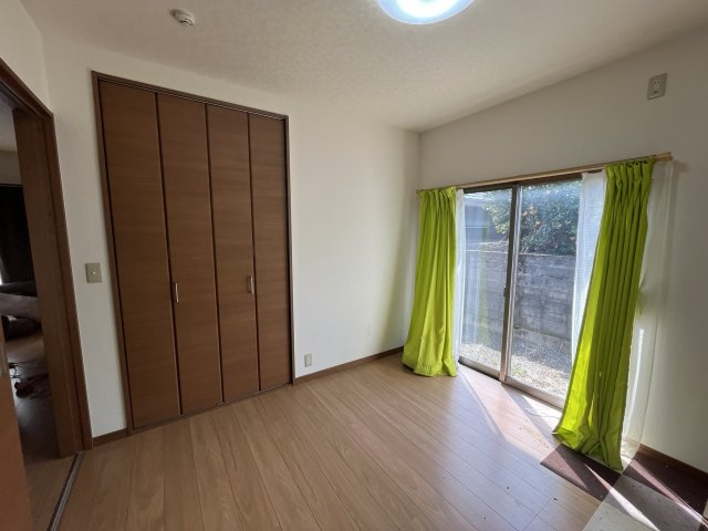 志布志インター近く高台一戸建ての洋室|4.5帖のお部屋です