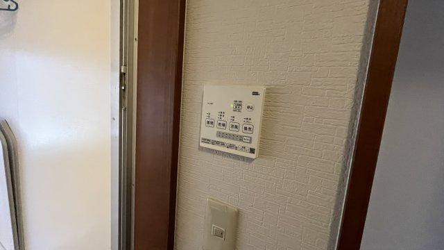 志布志インター近く高台一戸建て|浴室乾燥機のリモコンです